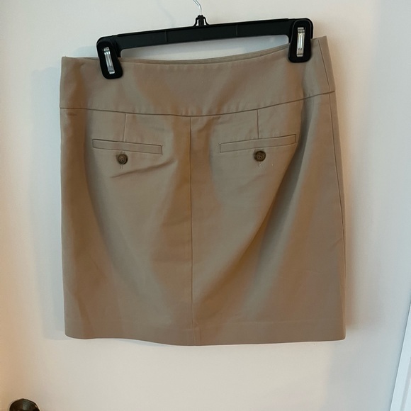 Ann Taylor Loft Short Khaki Skirt Size 4 - Picture 2 of 10